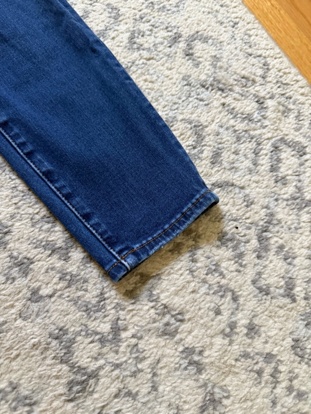 American Eagle Outfitters Distressed High-Rise Skinny Jeans - Picture 5 of 10